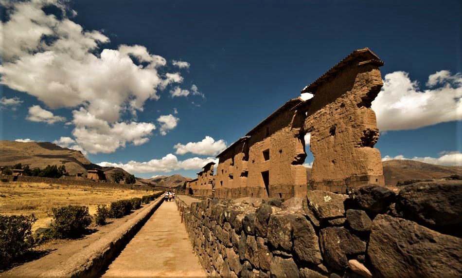 Raqchi Temple