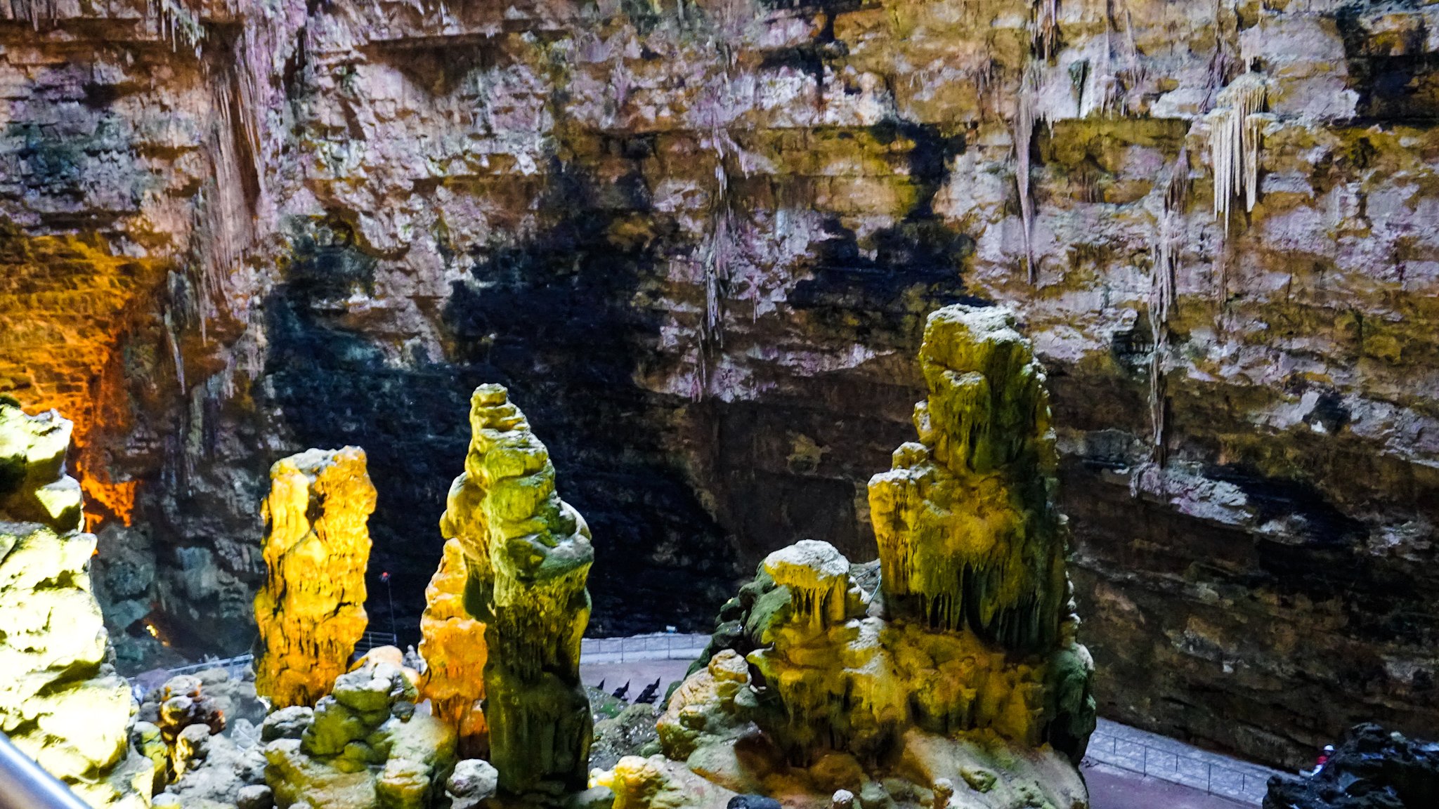 カステッラーナの洞窟