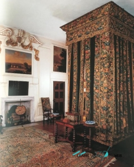Drayton house in Northamptonshire bedroom