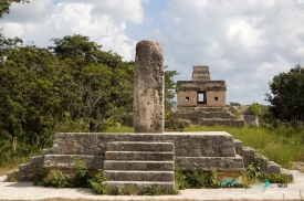 Dzibillchaltun monolito