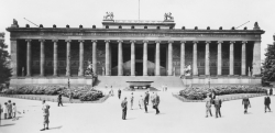 Museumsinsel Altes Museum Vorderfront zum Lustgarten um 