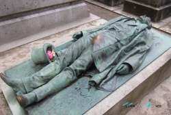 Pere Lachaise Cemetery