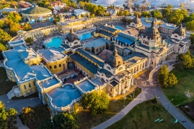 Szechenyi Thermal Bath budapest hungary