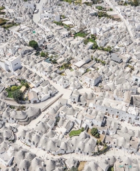 Trulli di Alberobello aerial view.jpeg