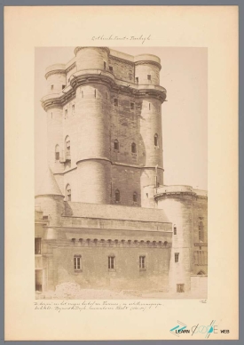 exterieur van de donjon van het kasteel van vincennes te parijs