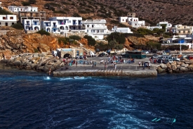 port at sikinos greece